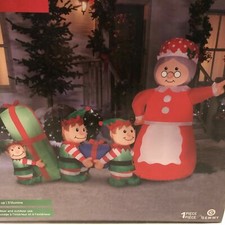 Gemmy 8 FT Inflatable Mrs. Claus In Charge Scene Christmas Airblown Yard Decor