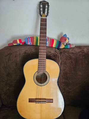 VINTAGE FRAMUS CLASSIC GUITAR 1960s AMZING FINISH 39 5/8'' EXCELLENT CONDITION