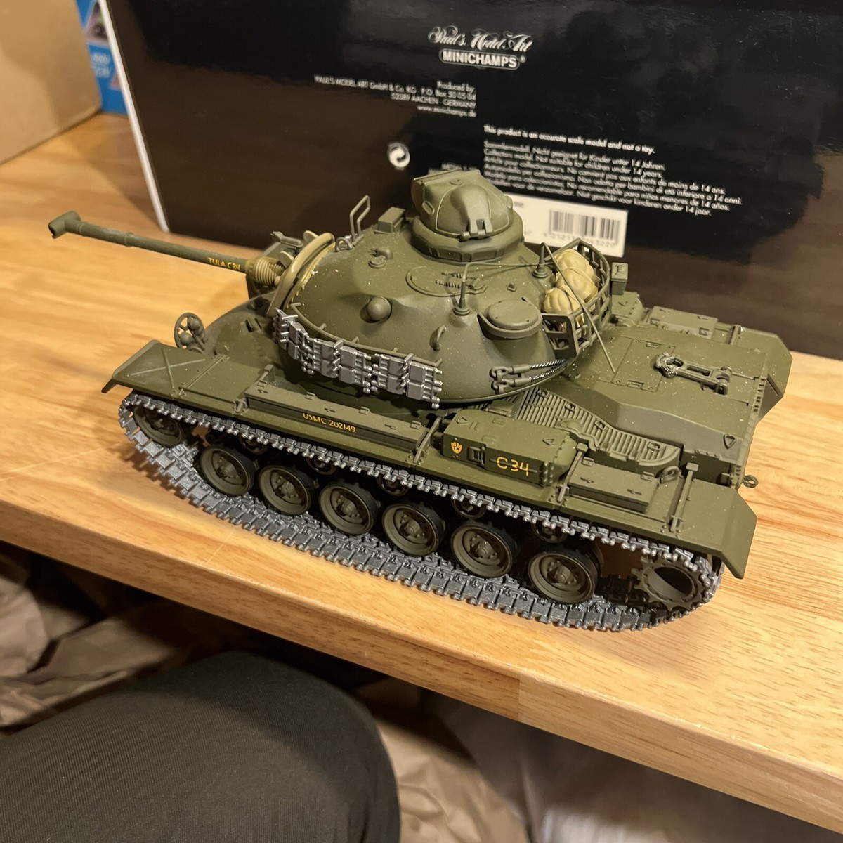 1:35 MINICHAMPS Tank M48 A3 Vietnam 1969 Die cast Model Tank Scale