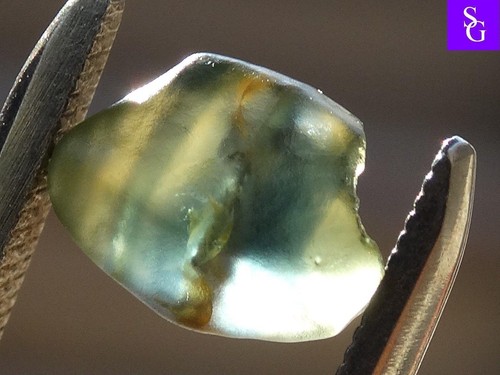 Australian Natural 2.43 ct Rough Sapphire "Stunning_Gemstones"