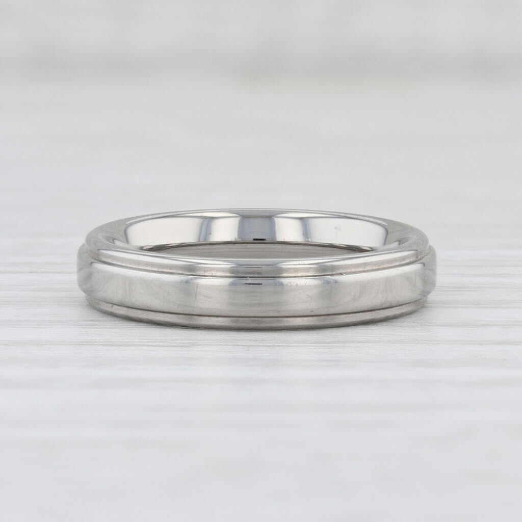 New Titanium Ring Wedding Band Size 6 Sackable Beveled-image