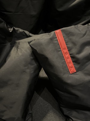 PRADA LINEA ROSSA DUCK PUFFER SCARF NECK WARMER MAGNET WARM SEAL