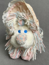 VTG Kenner Fluppy Dog Puppy Plush Figure w/ Bonnet Yarn Hair 1986