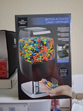 THE SHARPER IMAGE MOTION ACTIVATED BONBONS DISTRIBUTEUR M&M’s PEANUTS Home Office Neuf dans sa boîte