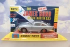 CORGI MODEL CLUB 1/43 JAMES BOND 007 NEW ASTON MARTIN DB5 SILVER/GOLD GRILLE 270