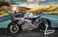 TAMIYA Ducati Superleggera V4 Ver.Custom Finished Painted Motorcycle Model Japan