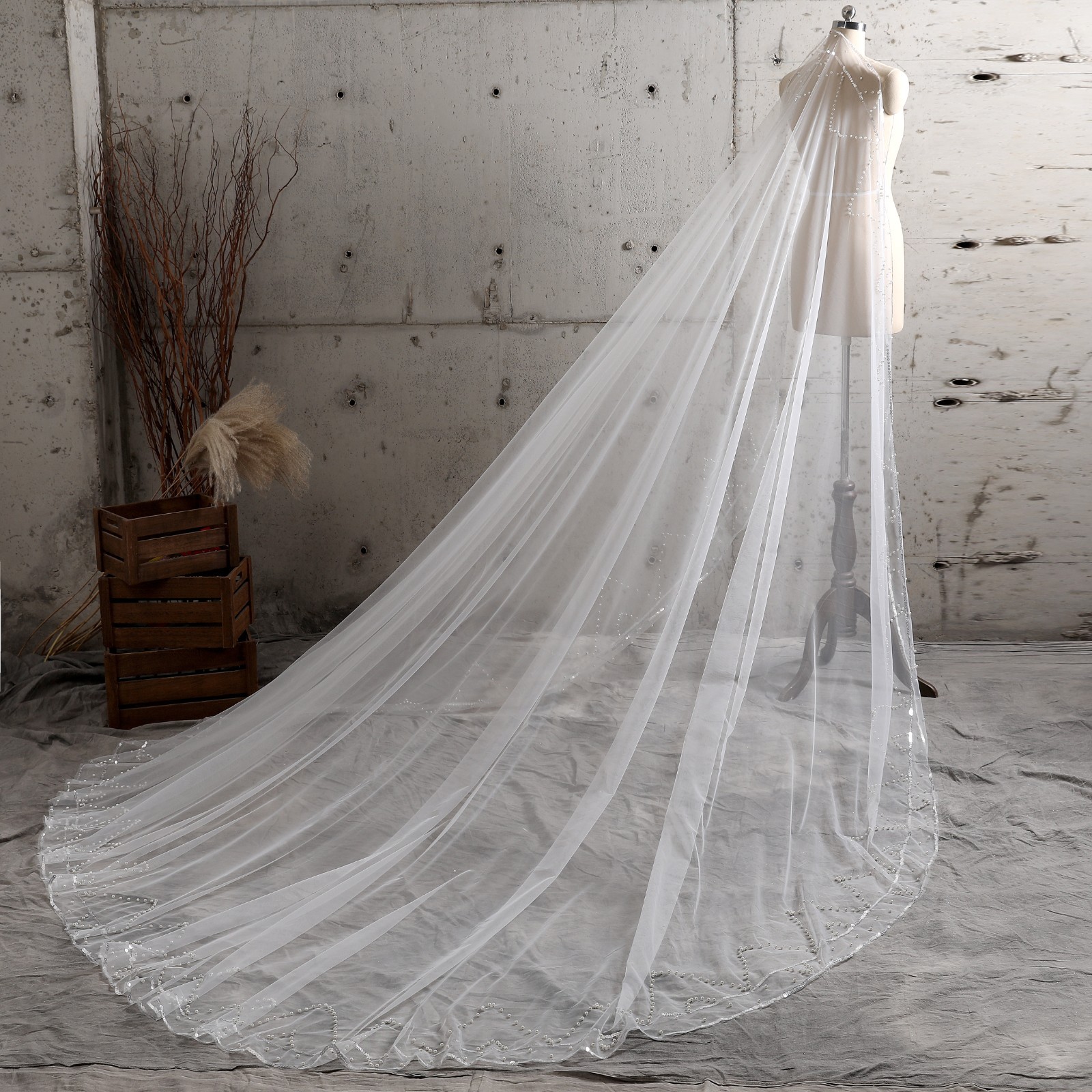 Handmade Beads and Sequins Wedding Veil Shining Bridal Veil thumbnail 2