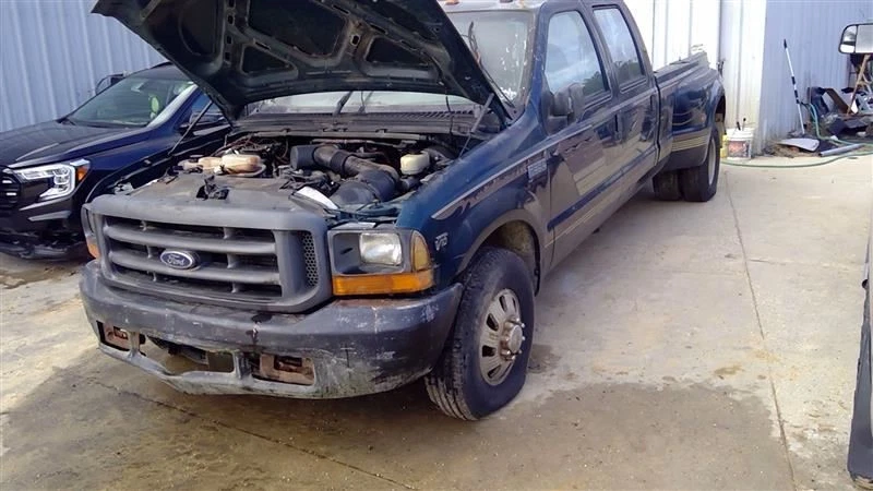 Riel de combustible completo con inyector de combustible gasolina compatible con 99 CROWN VICTORIA 1097880 Foto 3 de 4