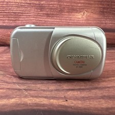 Olympus CAMEDIA D-390 2.0MP Digital Camera - Silver - Untested
