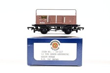 Bachmann OO Gauge 33-227 BR (W) Brown 12T Shock-absorbing Hybar Wagon No.B724180