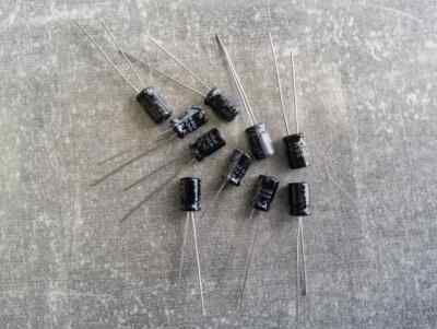 22uF 35V ELKO 105° Elektrolyt Kondensator  Menge Wählbar 1-15 Stück