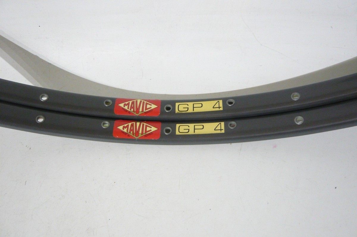 Paire De Roues Martano Grand Prix 80 700C 36 Trous - Mavic / Ambrosio