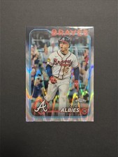 2024 Topps Chrome - Ozzie Albies #9 RayWave Refractor