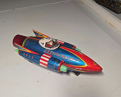 Yoshiya KO Japan 60 s S.S.Space Rocket Battery, Japan 14 inches  RARE