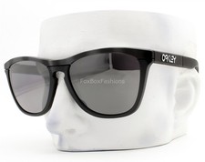 Oakley Frogskins Range XL Sunglasses Matte Gray Tortoise Black Polarized OO9503