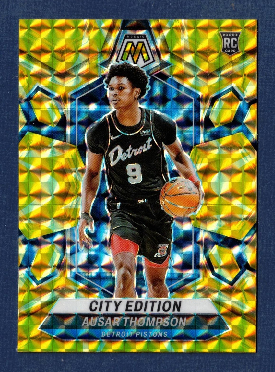 2023-24 Mosaic Yellow Reactive Ausar Thompson (RC) #290 Detroit Pistons MINT