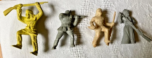 Vintage 1950s Marx Western 60mm Pioneers & Frontiersmen Lot Fort Apache Figures