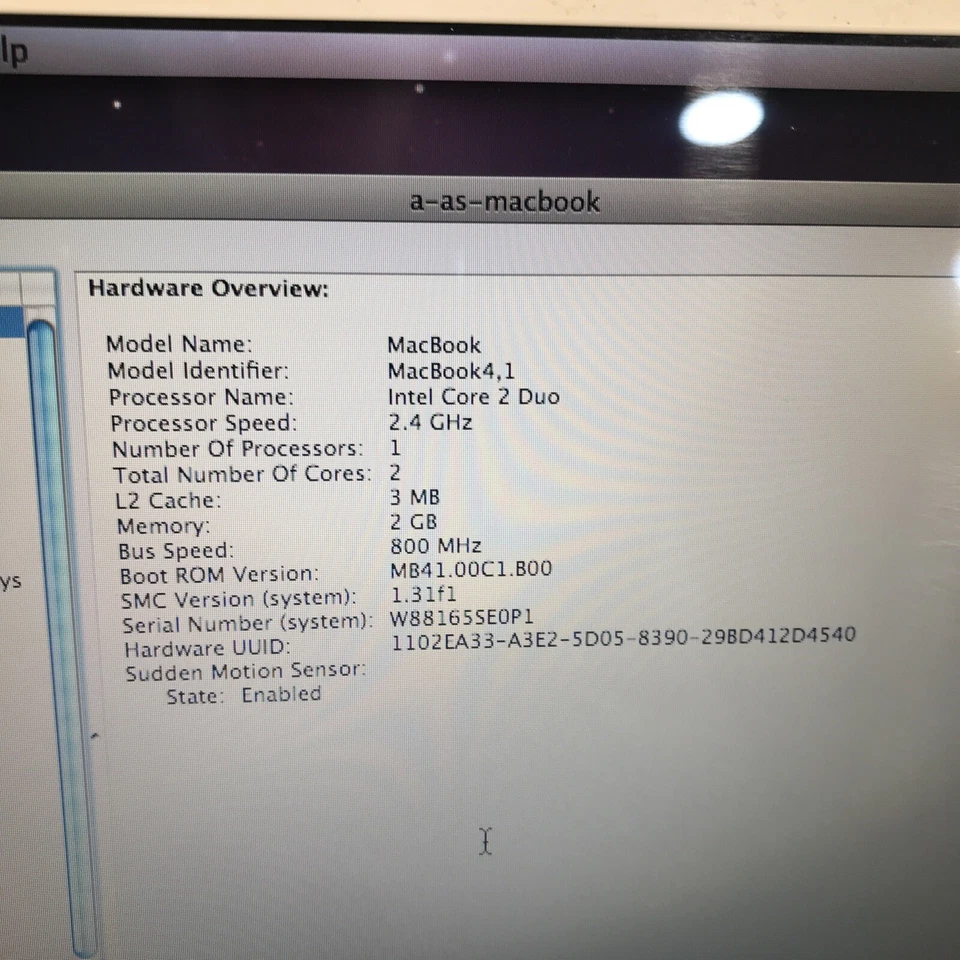 Computadora portátil MacBook Apple A1181 OSX 10,5,8 2 GB doble núcleo 2,4 Ghz 13" blanca Foto 3 de 4