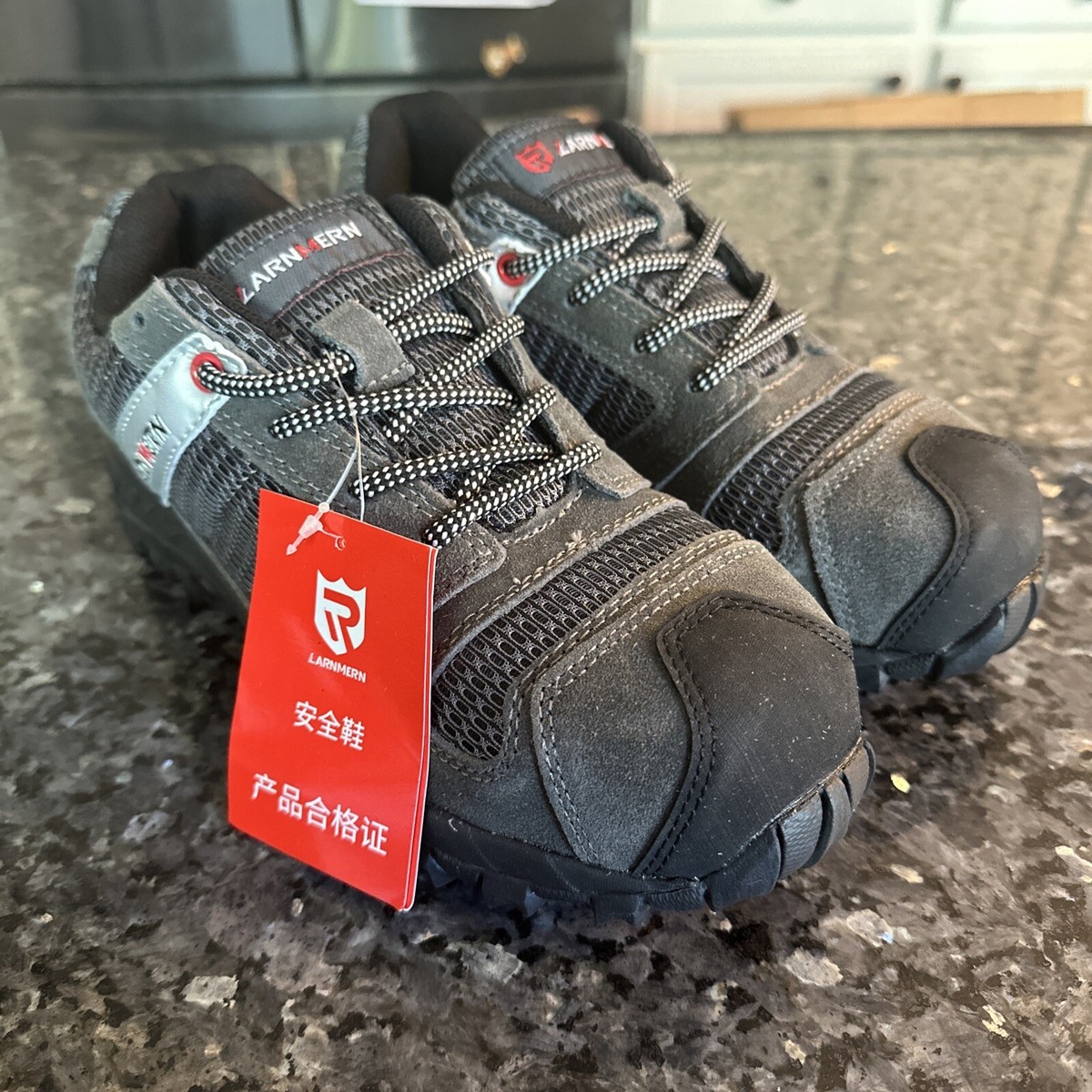 LARNMERN Steel Toe Boots,Mens Work Safety Outdoor Protection Footwear Industrial Strong and Secure: Steel Toe Boots for Ultimate Protection main image 3