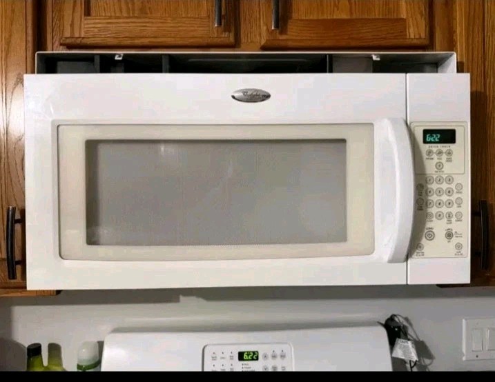 Discontinued Rare Whirlpool Microwave mh1160xsq2 Used