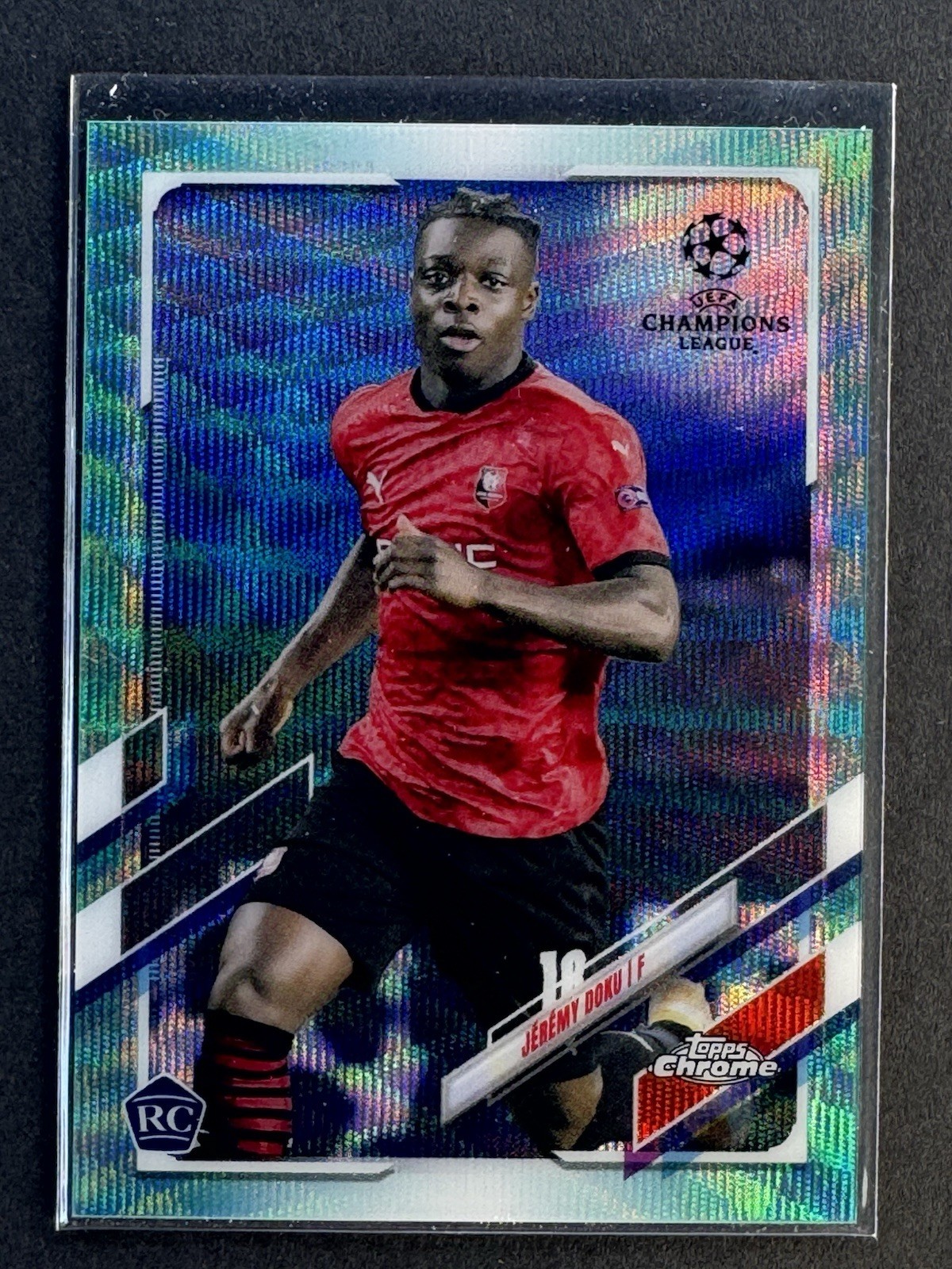 2020-21 Topps Chrome UEFA #2 Jérémy Doku Aqua Wave Refractor #/199 Manchester