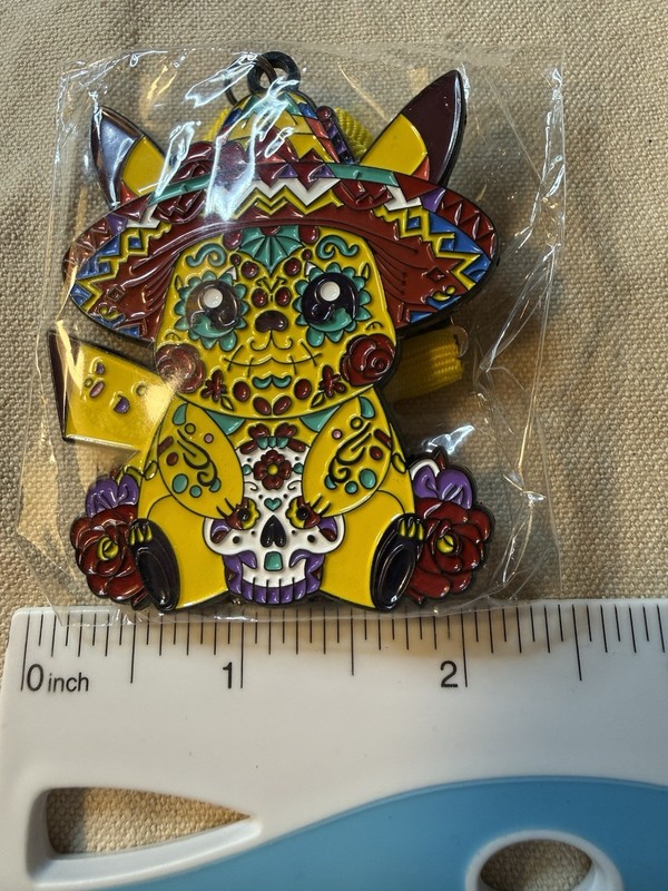 2025 Dia De Los Muertos Day Of The Dead Pikachu Mariachi Rare HTF Fiesta Medal