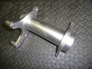 YAMAHA Banshee OEM swingarm bearing axle carrier OLD STYLE 1987-1988 j-arm