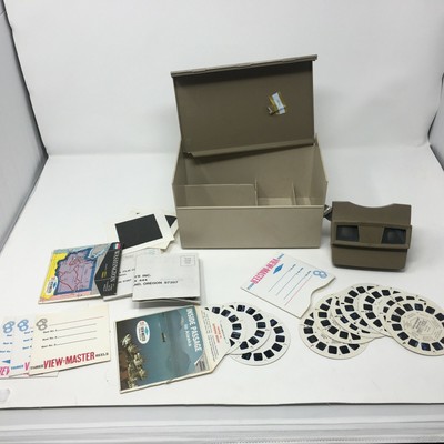 Sawyers View-Master w Case Inside Passage To Alaska and National Parks Slides
