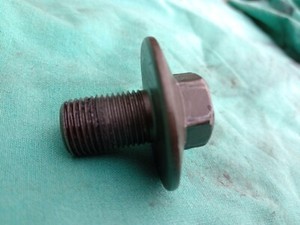 Schraube Kurbelwelle, Zentralschraube Starterfreilauf   Suzuki GSX 1100 F GV72C