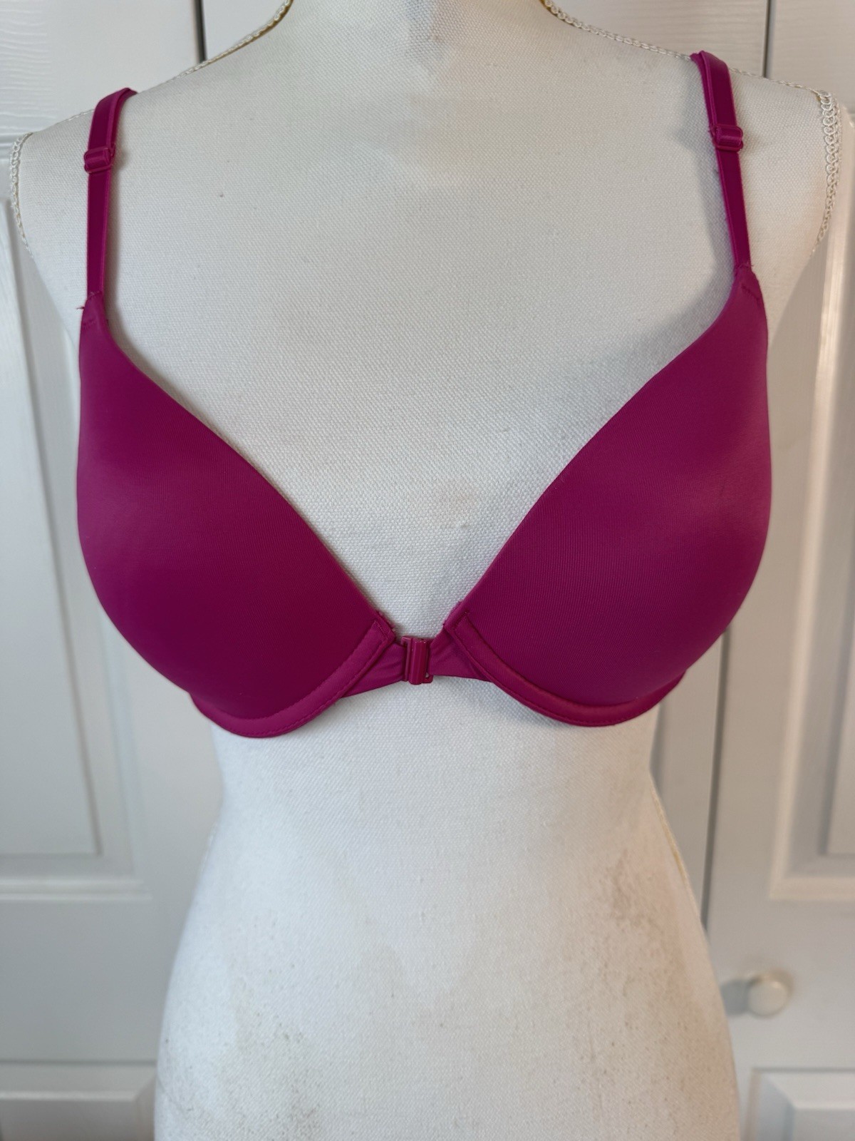 Victoria's Secret Wear Everywhere Push Up Bra Magenta 34C NWOT Underwire