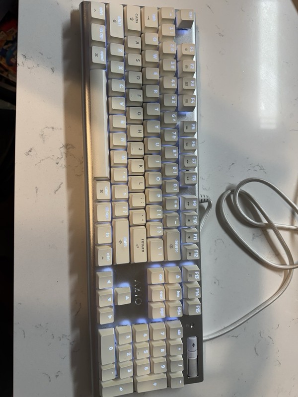 Azio MK Mac Mechanical Keyboard Kailh Brown USB White Tested No Wrist Rest