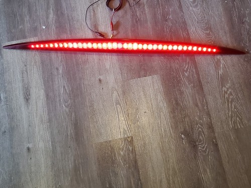 2002-2006 Cadillac Escalade ESV SUV High Mount Third Brake Light Stop Lamp OEM