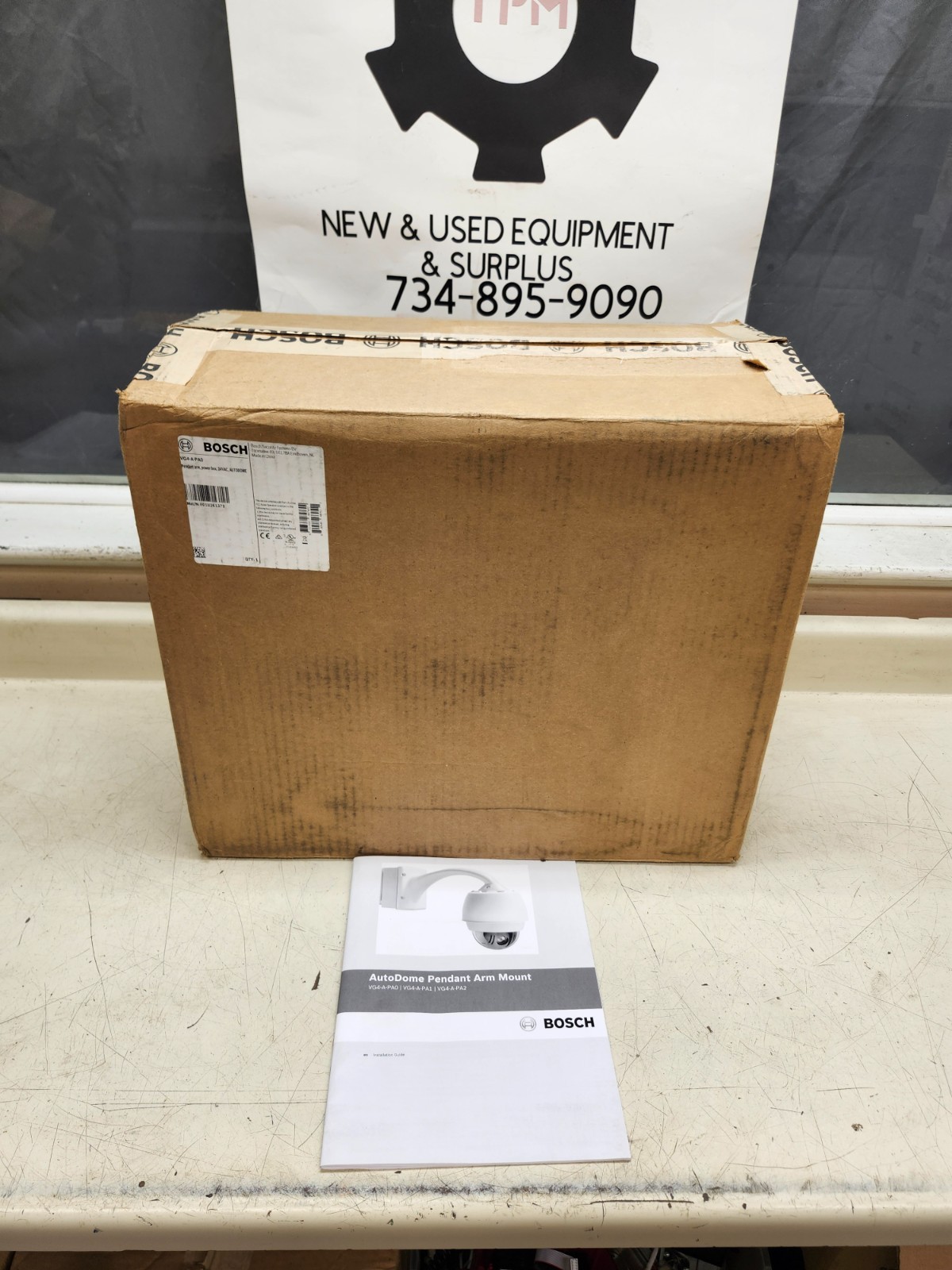 NEW Bosch Autodome Security Camera Pendant Arm Power Box P/N: VG4-A-PA0