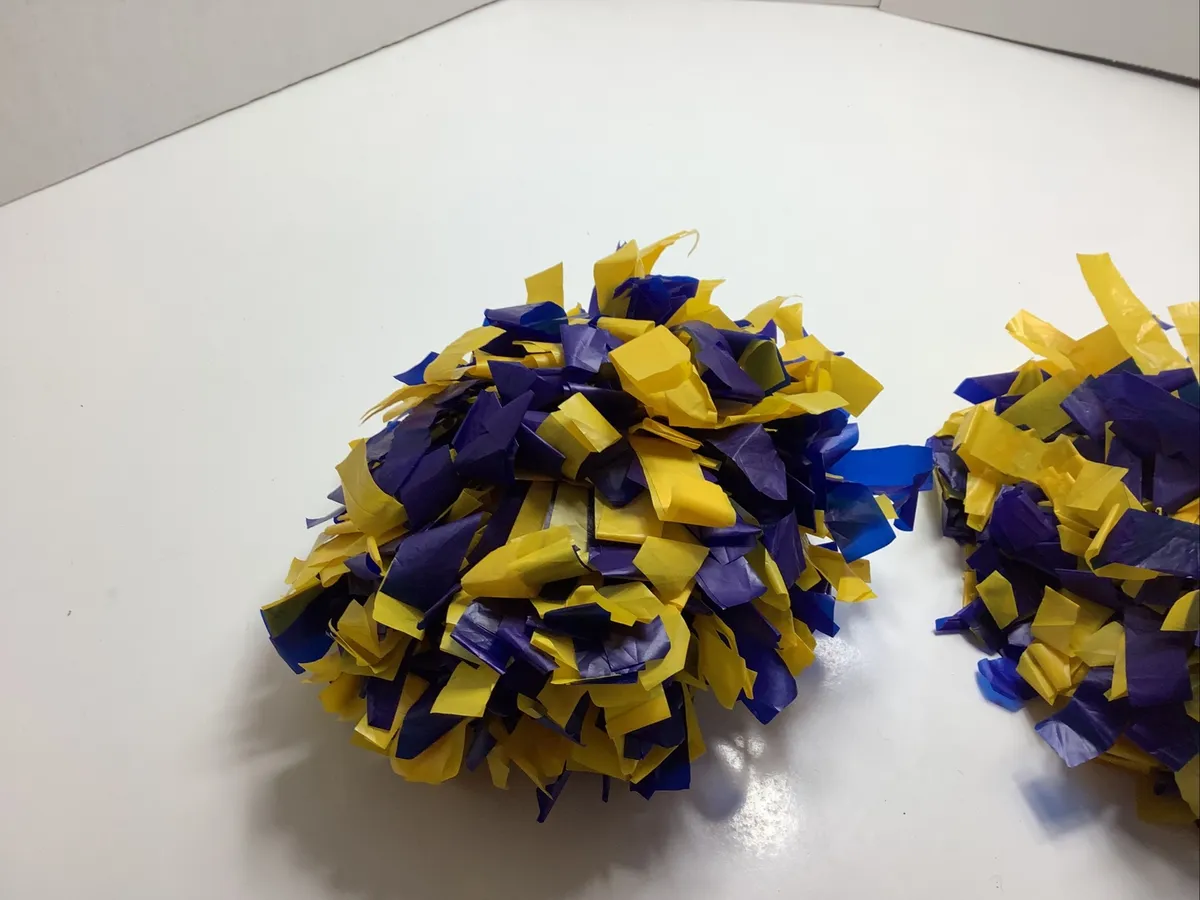 Official Youth Cheerleader Blue & Gold Pom Poms 5 Strands