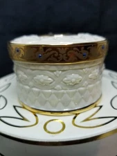 Lenox Heirloom Collection Round Box WB