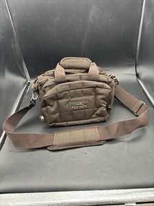 Wild Hare Shooting Gear Tournament Bag Brown NWOT. VERY VERY CLEAN. HUNTING BAG