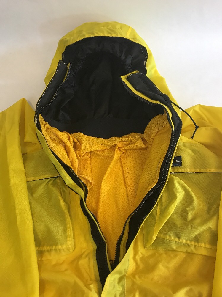 Stohlquist Men's Water Ware Dry Kayak Boat  Fish Size S Jacket Yellow Waterproof