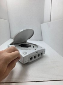 SEGA DREAMCAST CONSOLE HKT-3202  FOR PARTS OR REPAIR HAS POWER NO PICTURE #i30