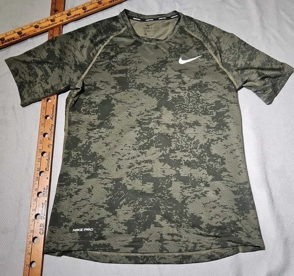 Nike Pro Shirt Mens L Green Digital Camouflage Dri Fit Performance Active Tee