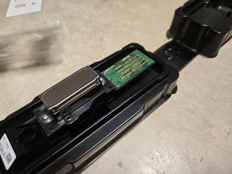 EPSON DX4 Print Head Roland RS640 JV3-160sp Print Head DX4 Print Head 6000005213 - Image 3 of 4