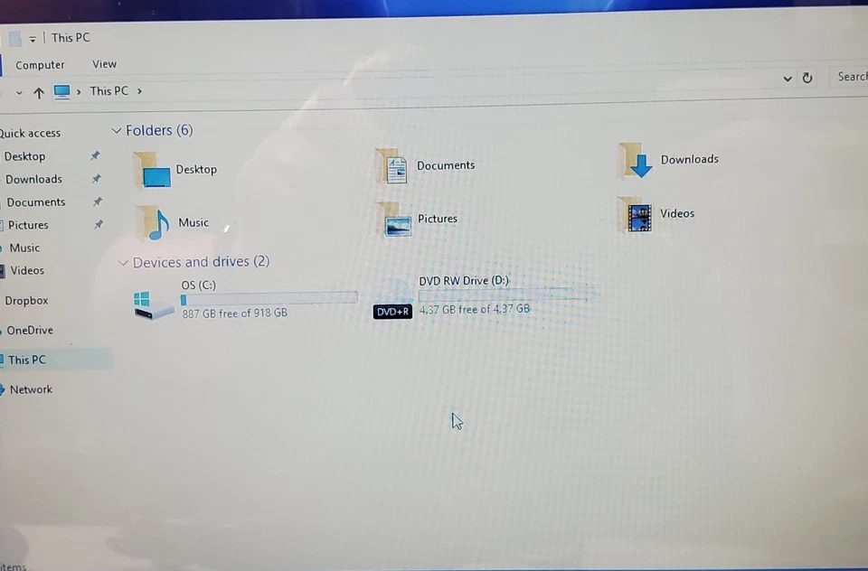 Laptop Dell Inspiron 5555 15.6" HD/AMD A10-8700P/8GB RAM/1TB HDD/pantalla táctil Foto 4 de 4