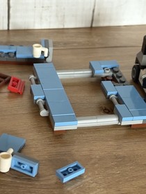 Lego 70818 LEGO Movie Double-Decker Couch Set NOT COMPLETE