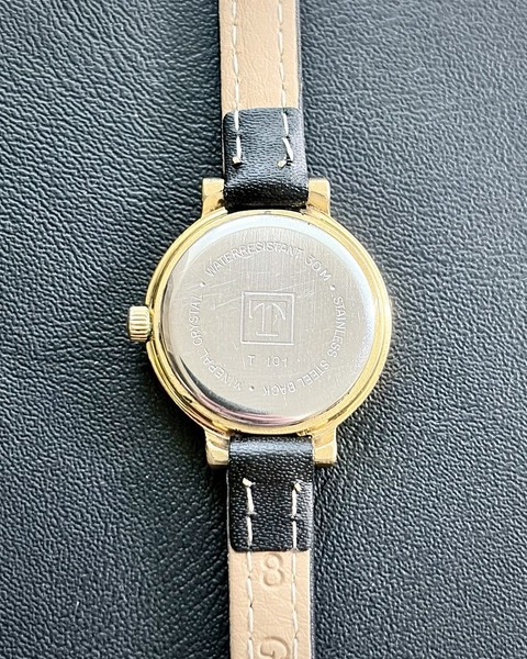 Reloj Vintage Tissot Seastar T 101 Suizo Cuarzo Tono Dorado Esfera Champán Fecha 3