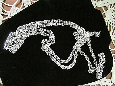 VINTAGE SIGNED MONET 28” LONG SILVERTONE TEXTURED CHAIN LINK