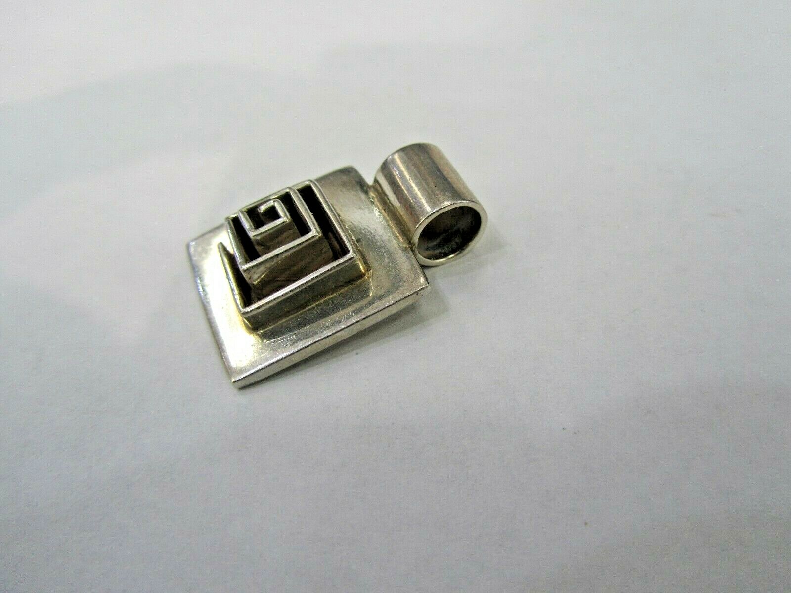 Vintage Sterling Silver 925 Ladies Maze Pendant - image 4