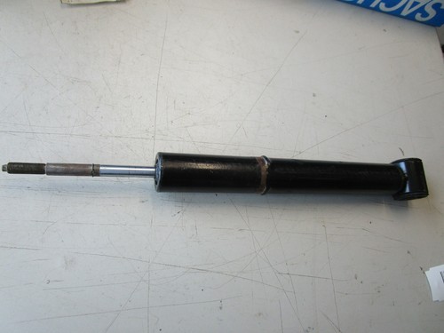 VW Volkswagen Golf 1 Typ 17 Stoßdämpfer Federbein Dämpfer Hinterachse NEU BOGE