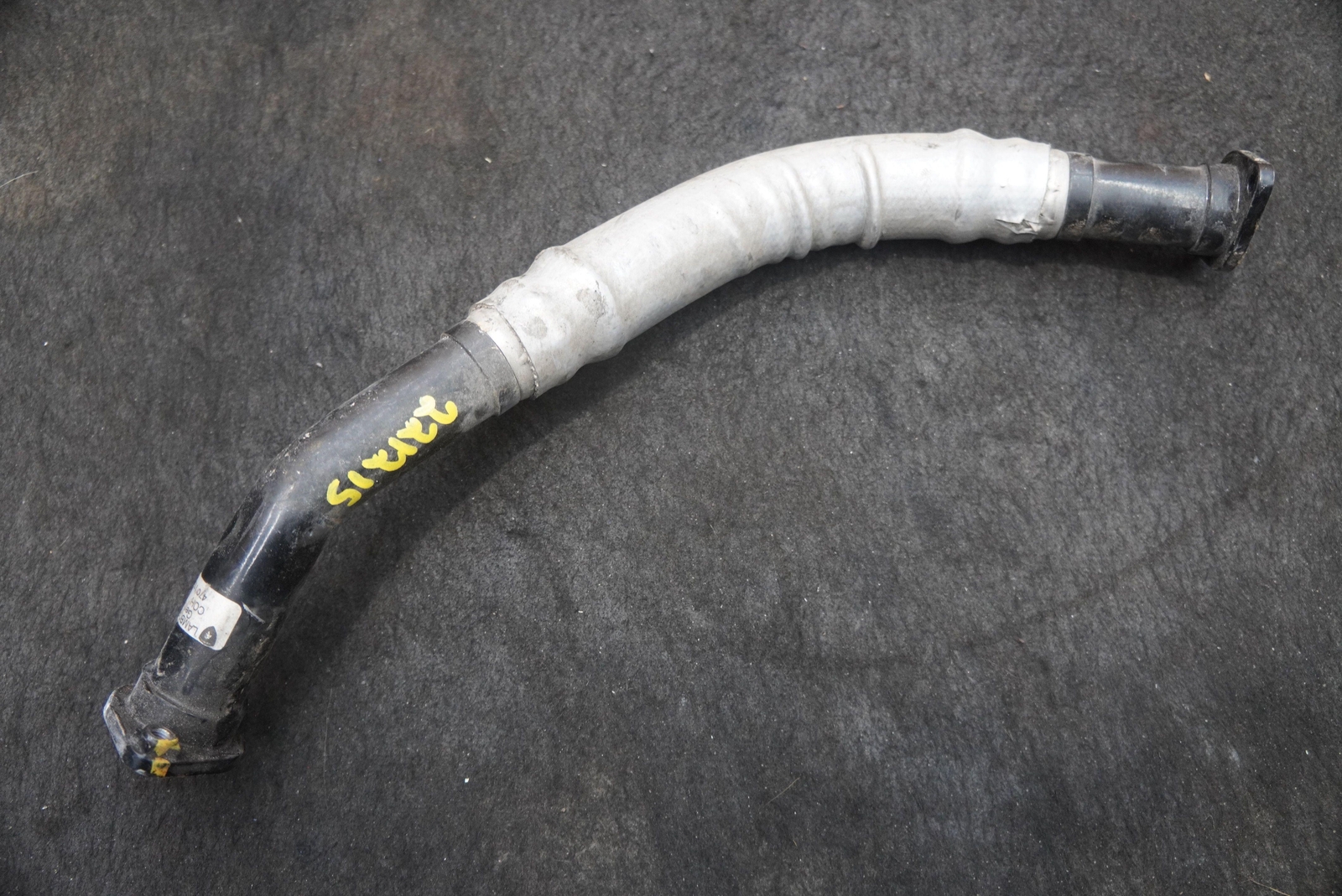 Engine Oil Cooler Radiator Line Pipe Hose 470115663A Lamborghini Aventador 2015