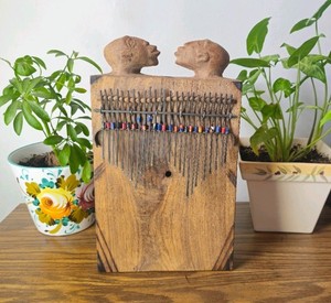 Large Vintage Sculpted African Tribal Kalimba Mbira Thumb Piano Tanzania 13x7.5"