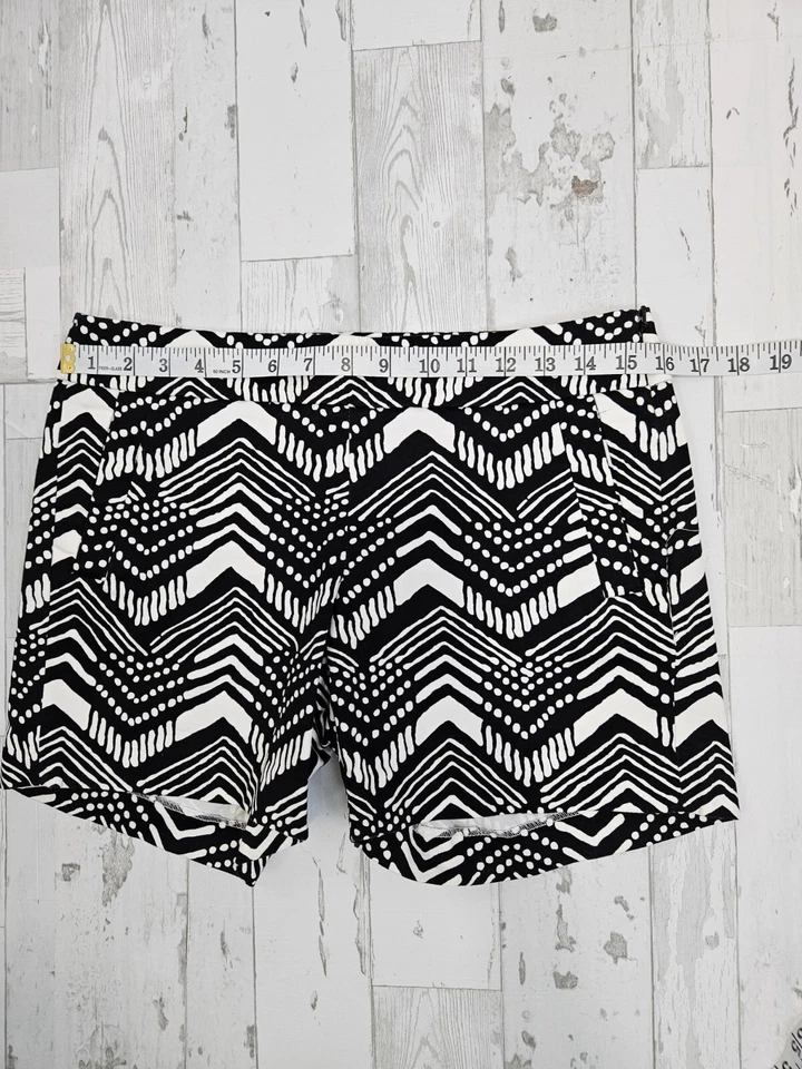 Pantalón Corto Mujer J Crew 2 Negro Marfil Estampado Geométrico Elástico Foto 3 de 4