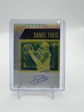 Daniel Theis 2020-21 Panini Flux Silver Chicago Bulls Auto